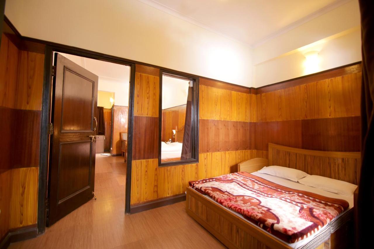 Ashokas Naini Chalet Nainital Zimmer foto