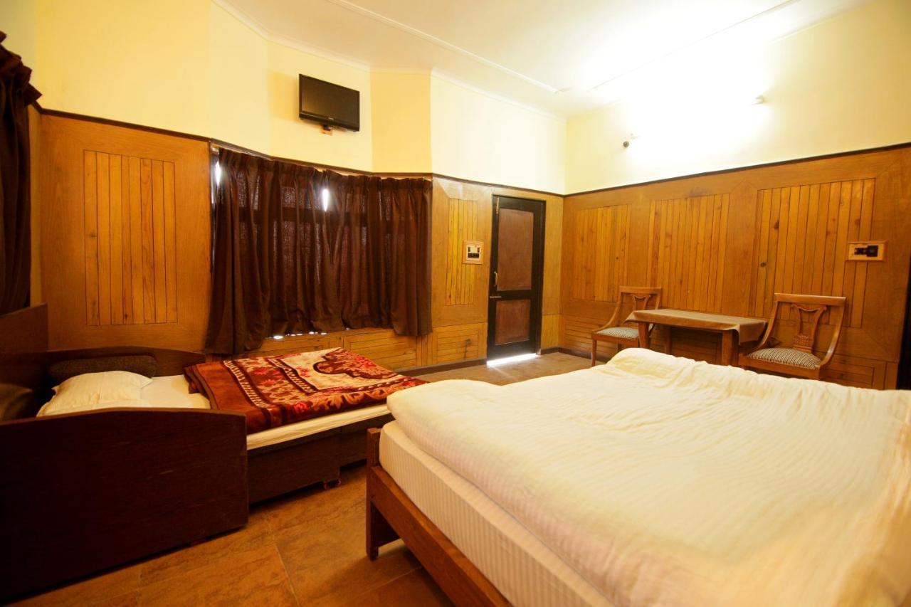Ashokas Naini Chalet Nainital Zimmer foto